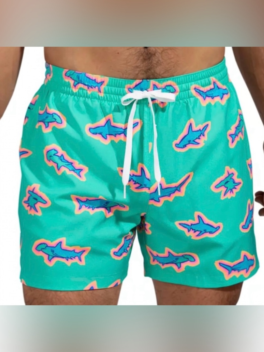 Chubbies Men’s 5.5” Classic Swim Trunks Sharks Size Small